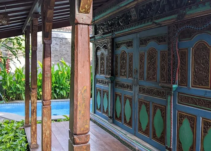 Bagus - Near & Trendy Shops, Restaurants, Cafes * Seminyak (Bali)