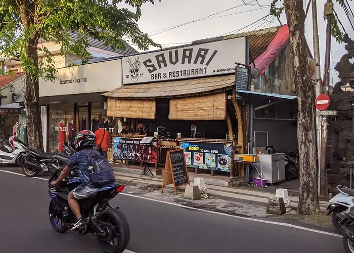 Bagus - Near & Trendy Shops, Restaurants, Cafes Seminyak (Bali)