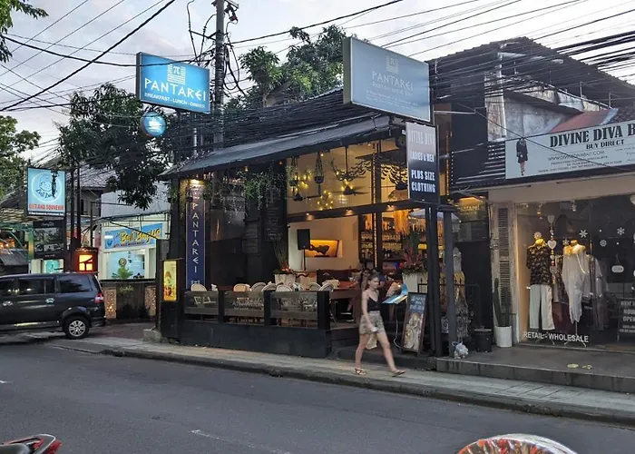 Villa Bagus - Near & Trendy Shops, Restaurants, Cafes