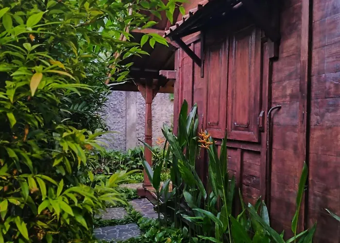 Villa Bagus - Near & Trendy Shops, Restaurants, Cafes Seminyak (Bali)